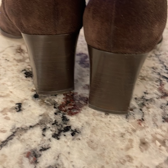 Brown suede boots - Picture 4 of 8
